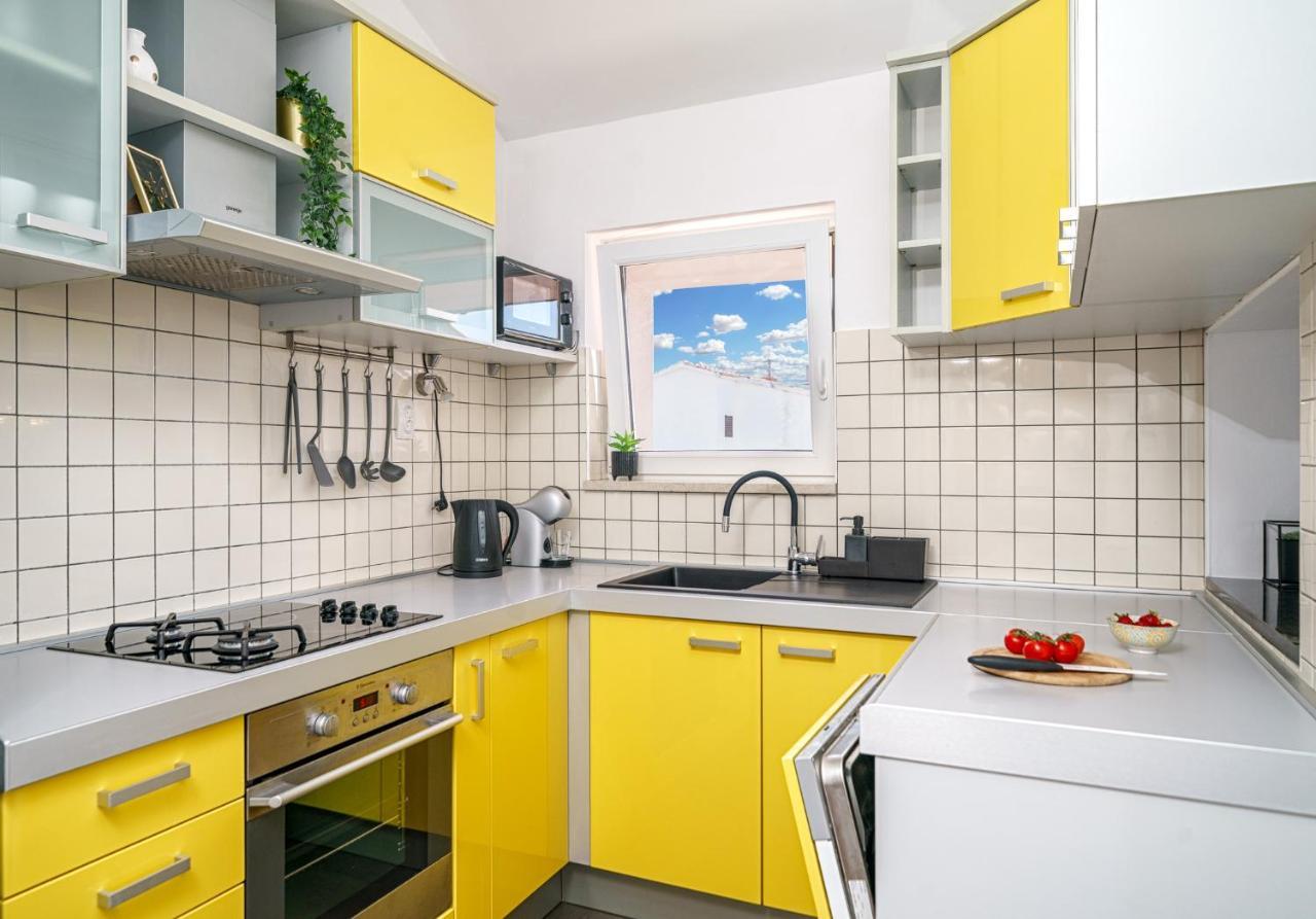 Family Petrov Apartments Водице Екстериор снимка
