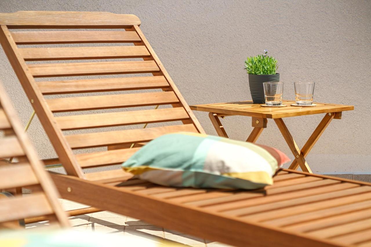 Family Petrov Apartments Водице Екстериор снимка