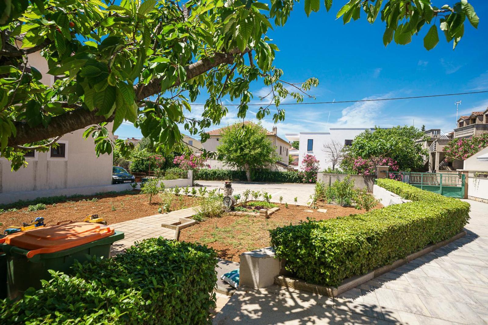 Family Petrov Apartments Водице Екстериор снимка