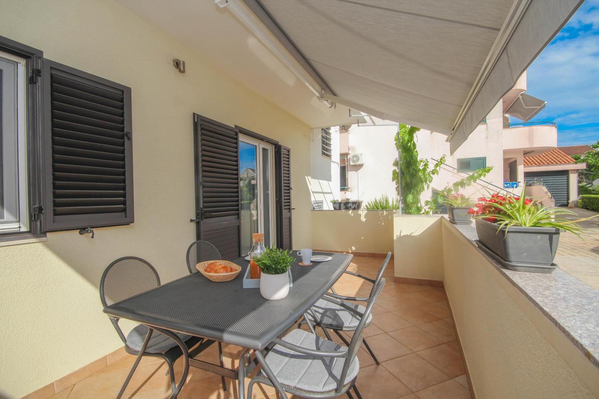 Family Petrov Apartments Водице Стая снимка